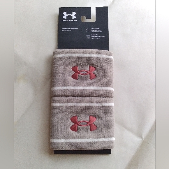 Under Armour Wristbands - Picture 1 of 4